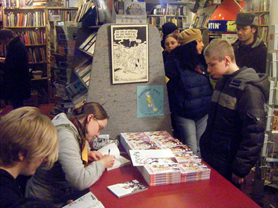 svetlana-signing.jpg